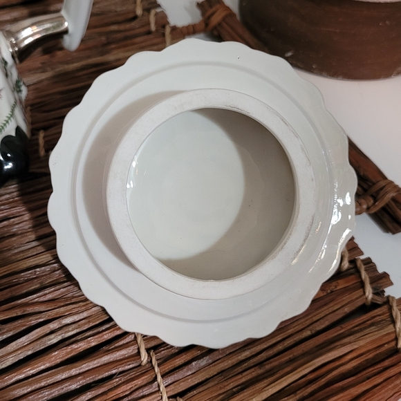 Vintage Portmeirion Botanic Garden Large Teapot - Picture 7 of 9